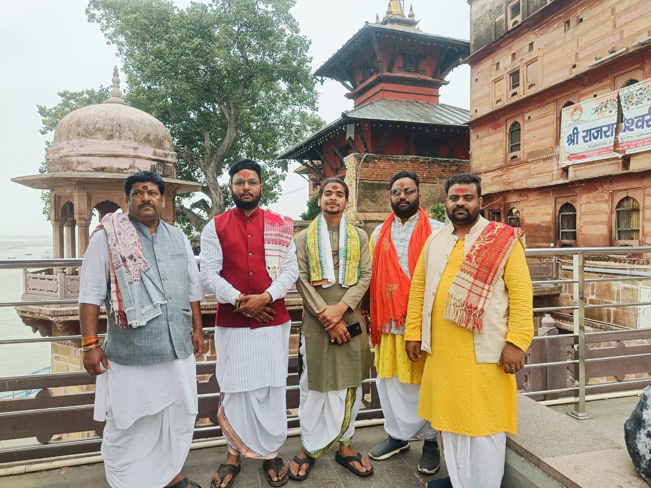 हमारे आचार्य व विद्वदगण 