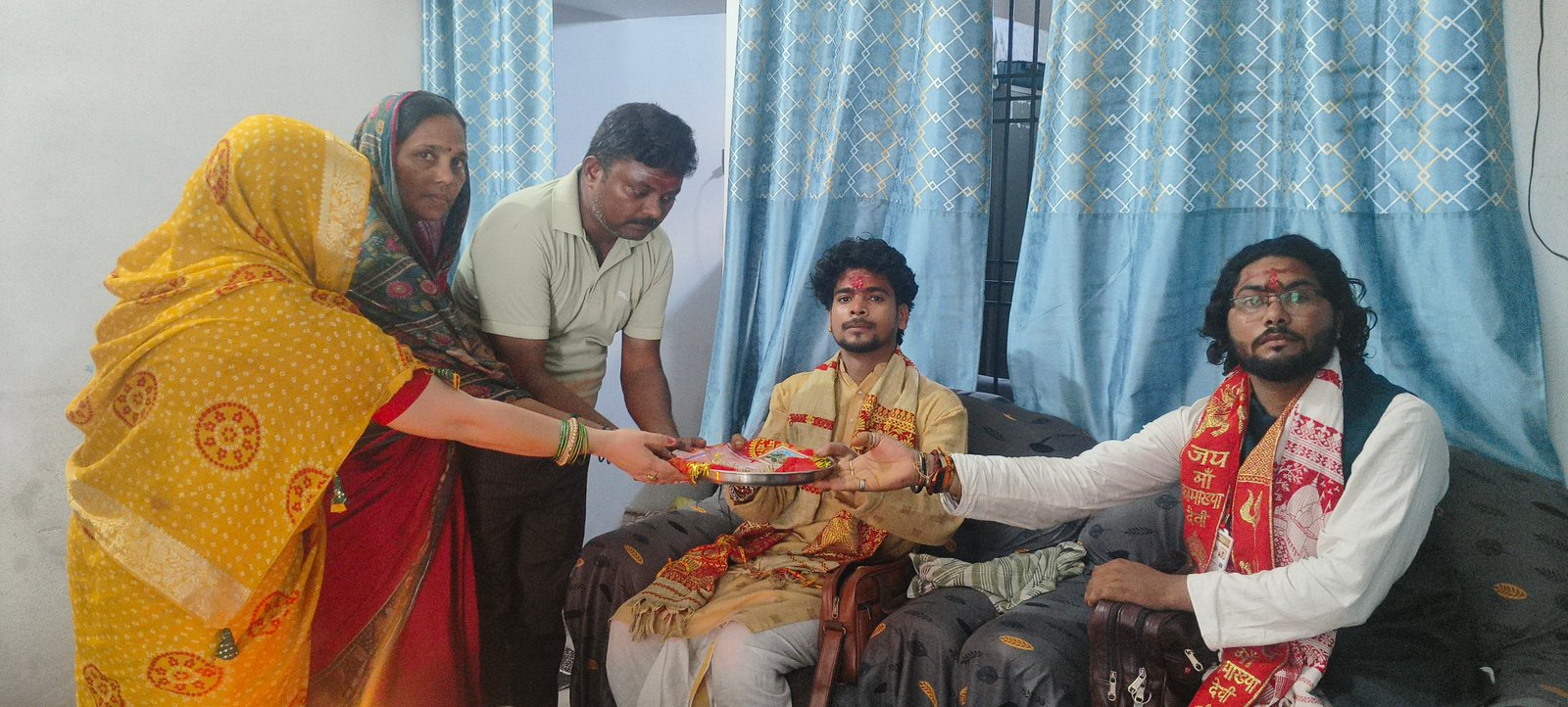 यजमान निवास पर पूर्णाहुति प्रसाद 