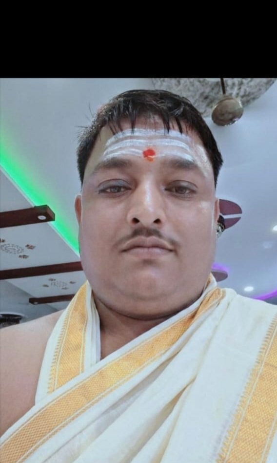 आचार्य पं श्री.बृजमोहन पंडा